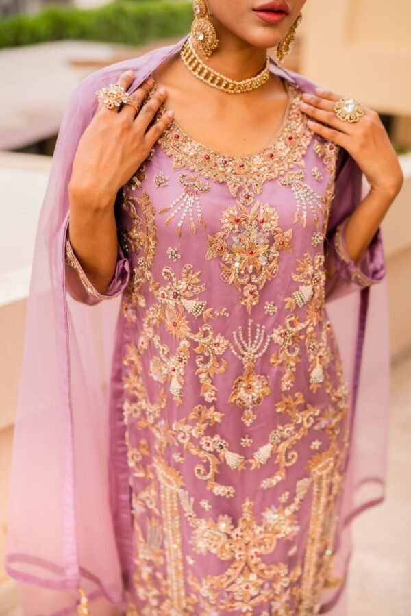 Maahi